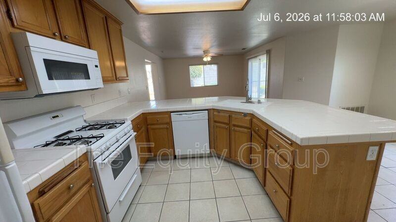 2664 W Lark Ave - Photo 7 of 18