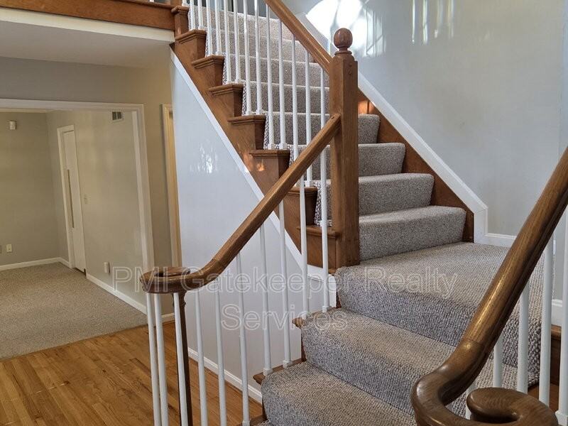 9834 Chimneysweep Ln - Photo 6 of 50
