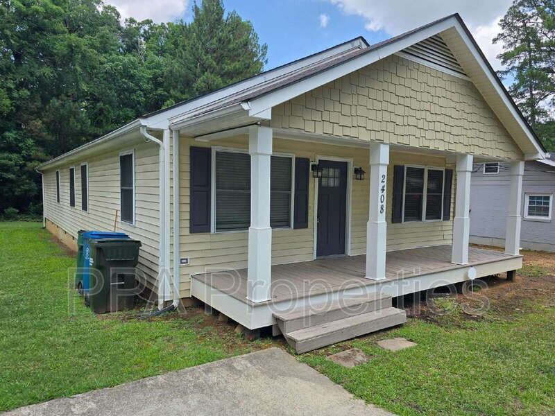 2408 Francis St - Photo 2 of 26