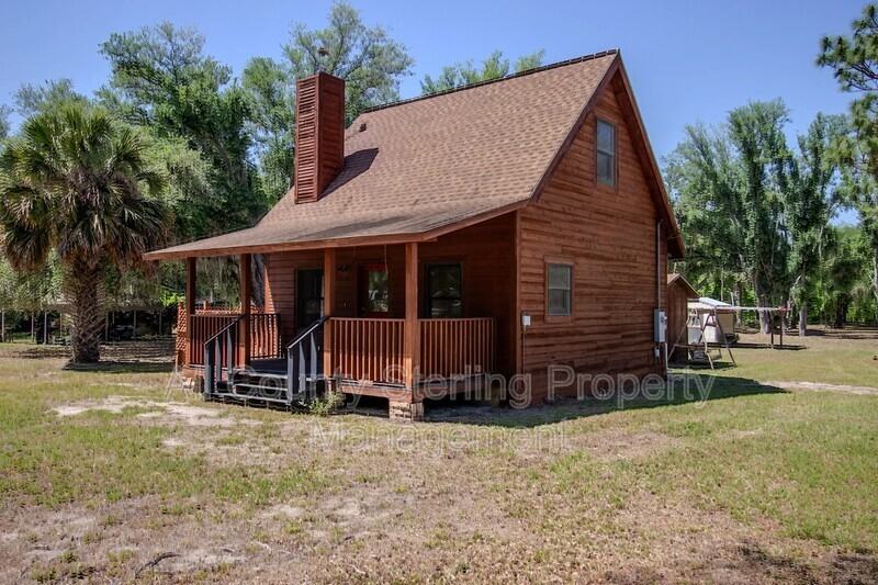 6834 Nw County Road - Photo 2 of 11