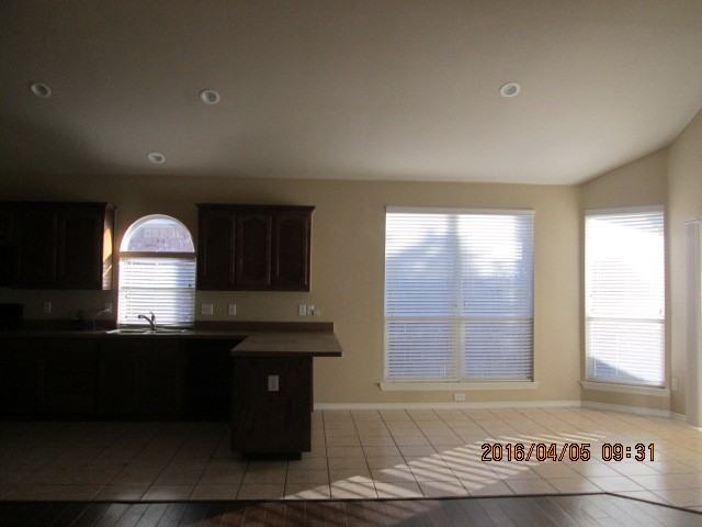 9848 Gallatin Ln - Photo 3 of 14