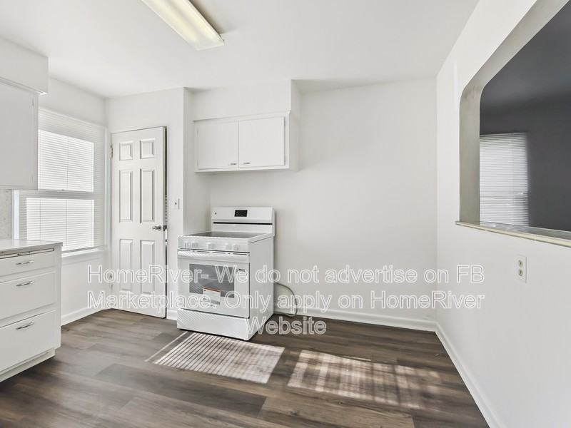 5616 N Post St - Photo 3 of 19