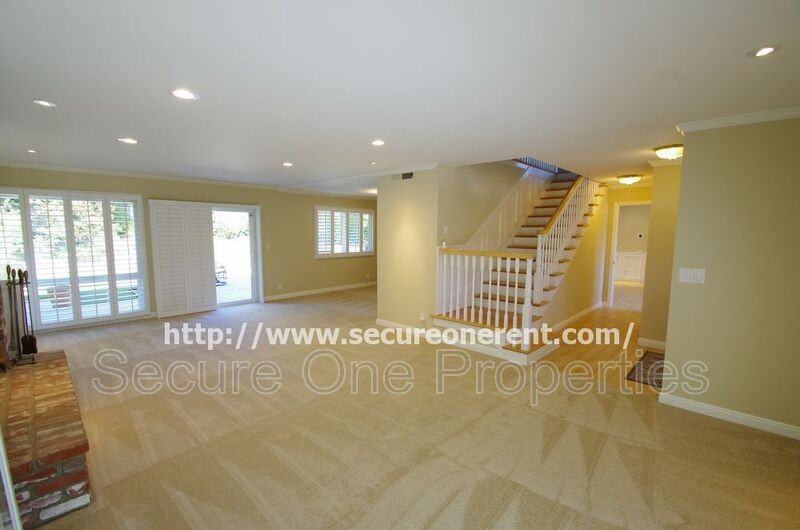 5827 Fairhaven Ave - Photo 6 of 39