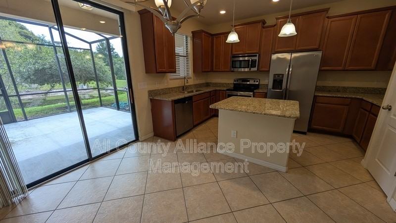 4272 Fennwood Ct - Photo 5 of 29