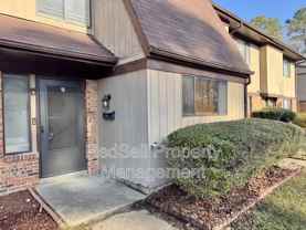1067 Willow Green Dr - Photo 1 of 1