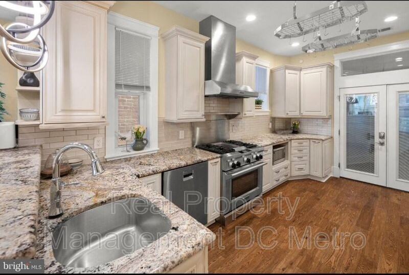 47 New York Ave Nw - Photo 3 of 20