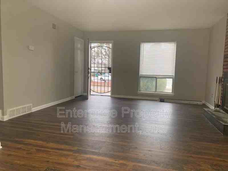 4722 Queens Lace Ct - Photo 2 of 9