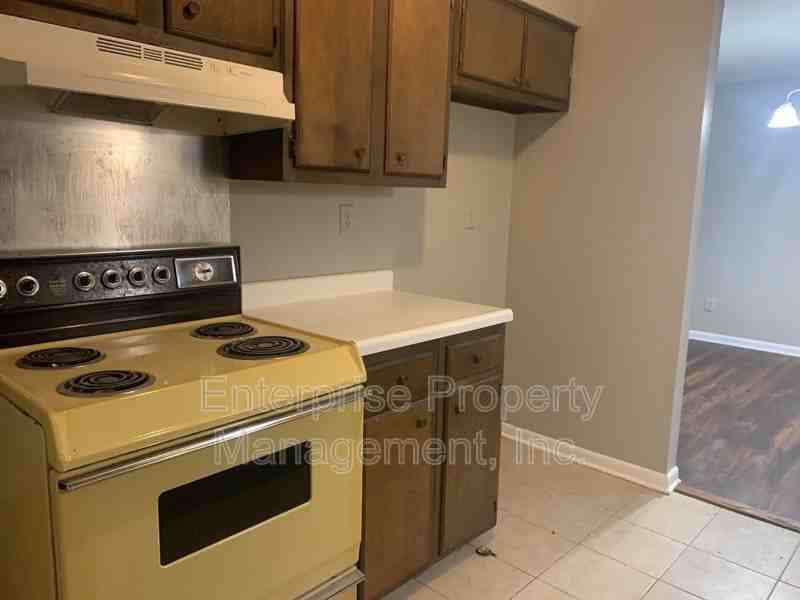 4722 Queens Lace Ct - Photo 6 of 9