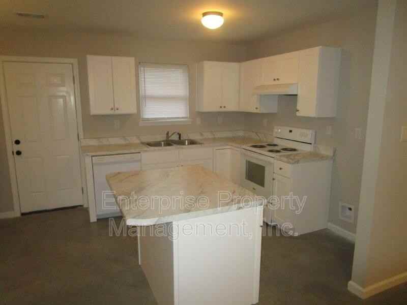 3490 Ardmore St - Photo 7 of 29