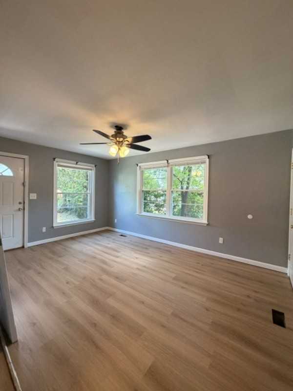 701 S Woodrow St - Photo 5 of 21