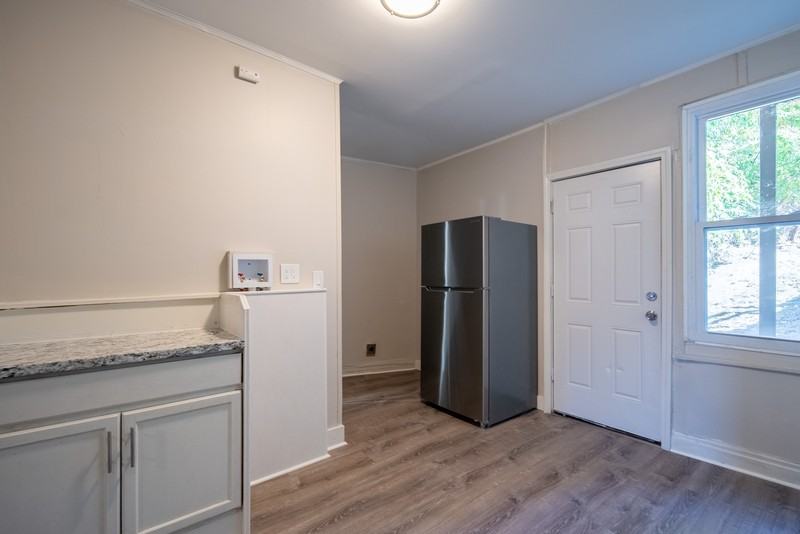 1210 5th Ave - Photo 4 of 20