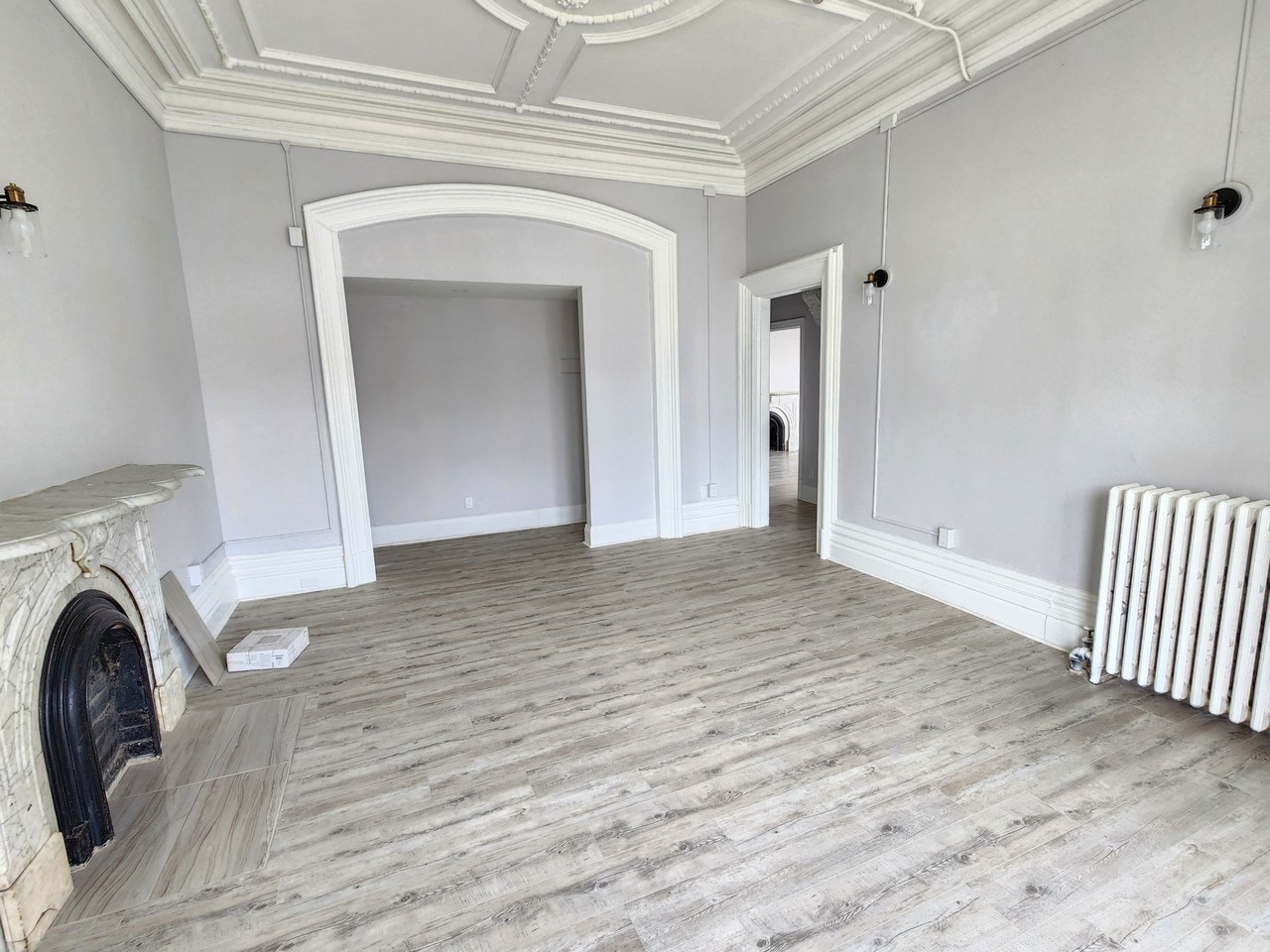 170 Simcoe Street South #7 - Photo 4 of 12