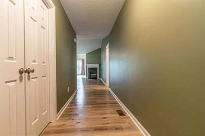 428 Green Links Dr - Photo 5 of 48