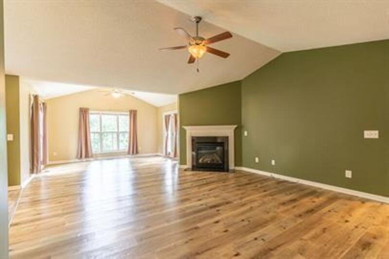428 Green Links Dr - Photo 7 of 48