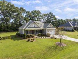 featured image of 585 Herons Brook Dr