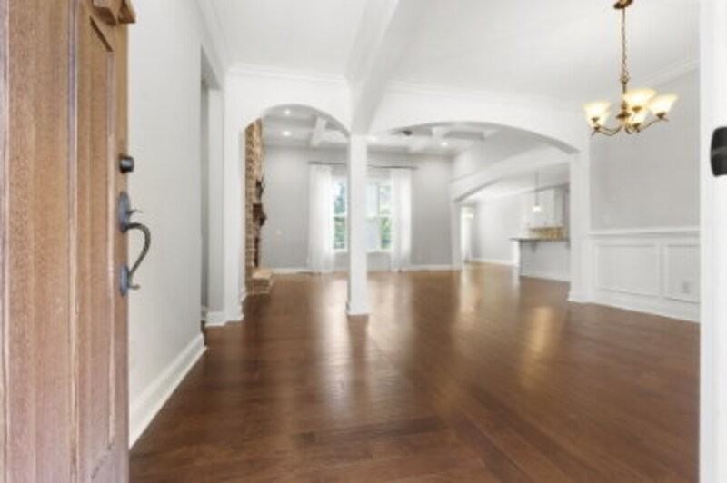 585 Herons Brook Dr - Photo 4 of 28