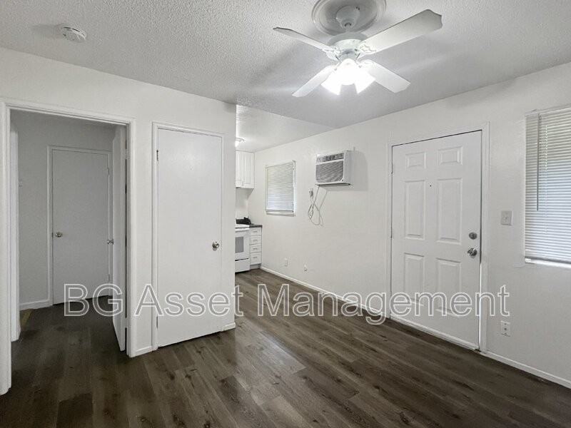 1928 Ethan Way #10 - Photo 5 of 13