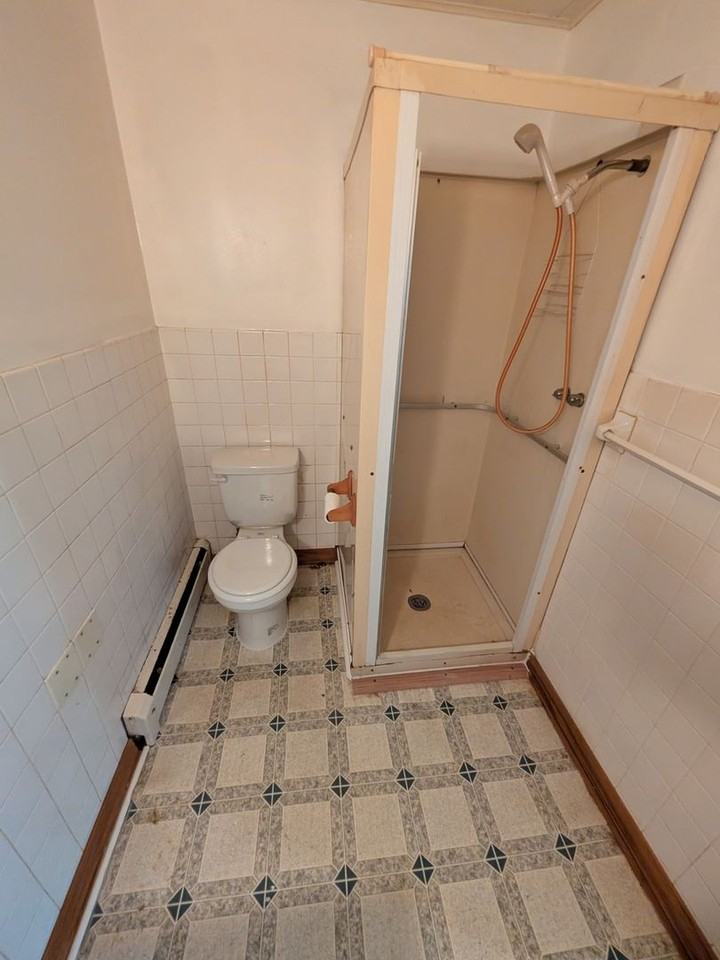 219 2nd St Ne #6 - Photo 7 of 7