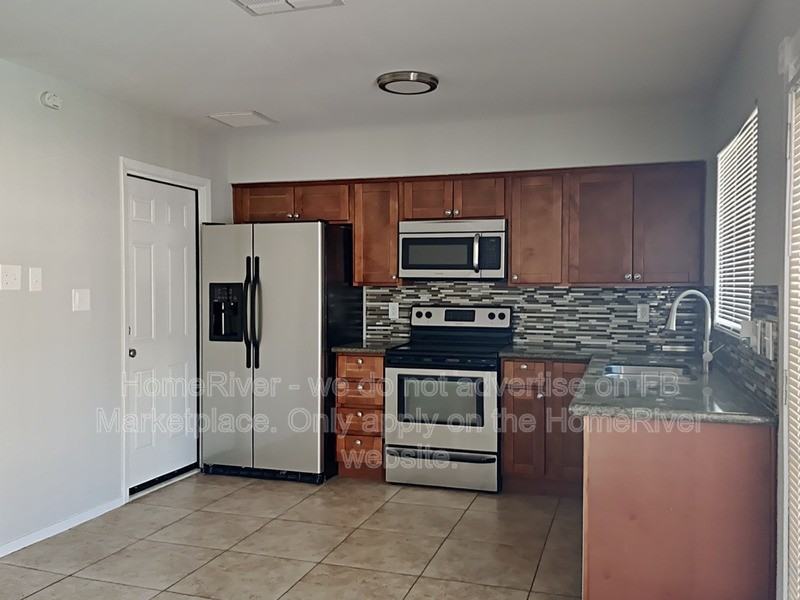 3214 W Michelle Dr - Photo 5 of 20