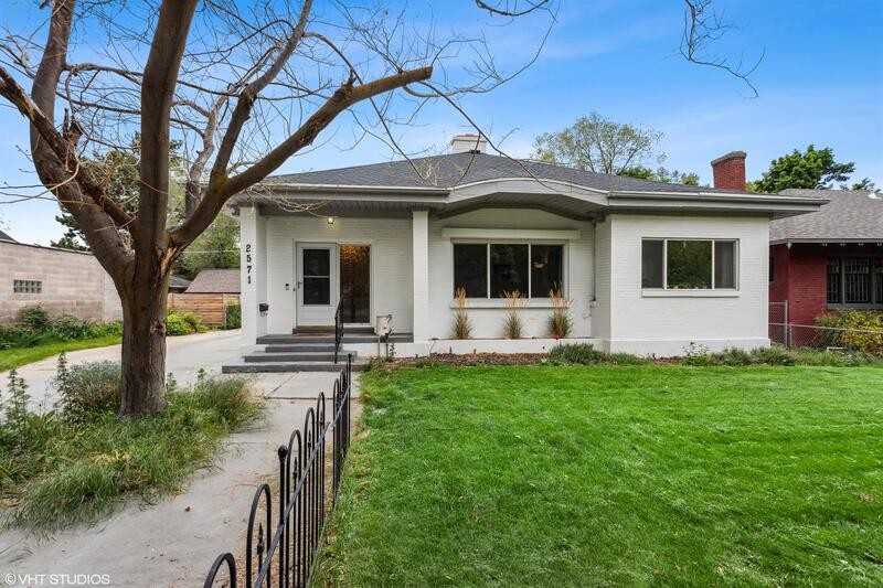2571 Van Buren Ave