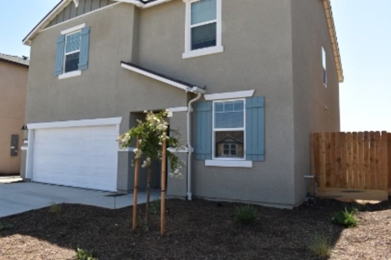 4752 Sami Jo Dr - Photo 2 of 50