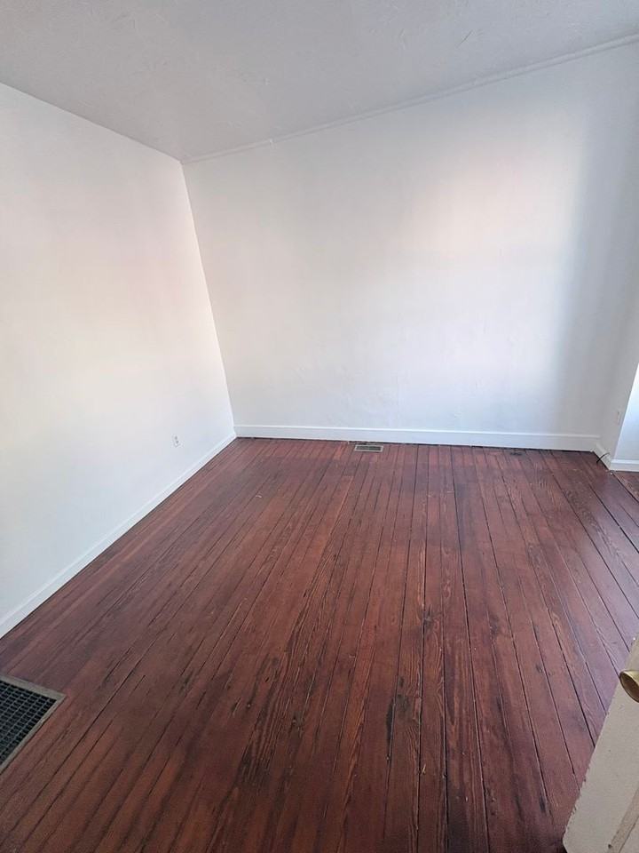 527 S Queen St #1 - Photo 2 of 11