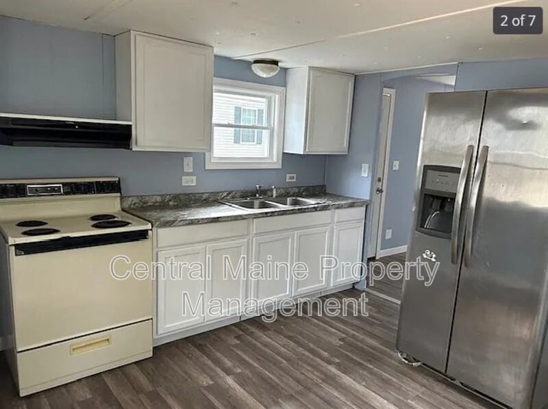 16 Austin Dr - Photo 2 of 6