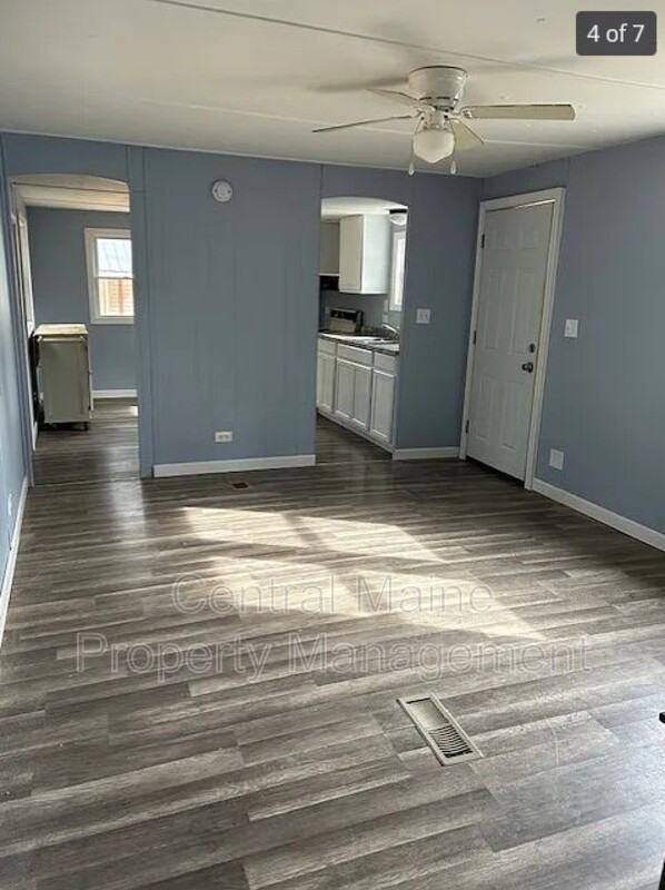 16 Austin Dr - Photo 4 of 6