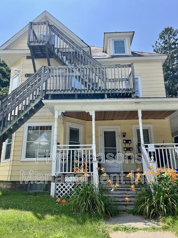 19 Fletcher Pl - Photo 2 of 23