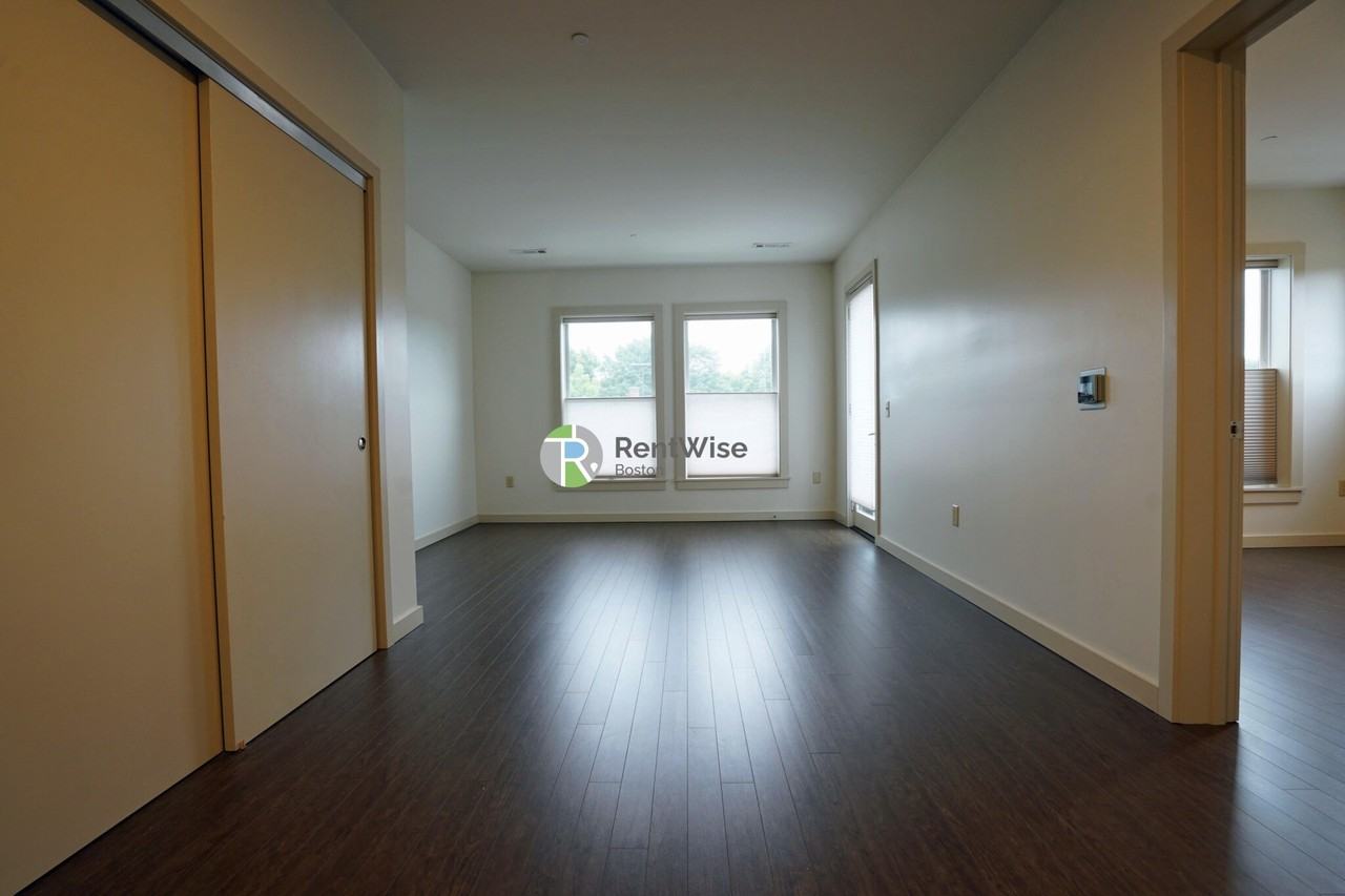 400 Langley Rd #301 - Photo 5 of 30