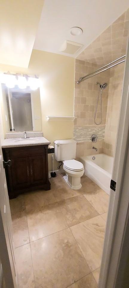 816 W 10th St - Photo 5 of 11