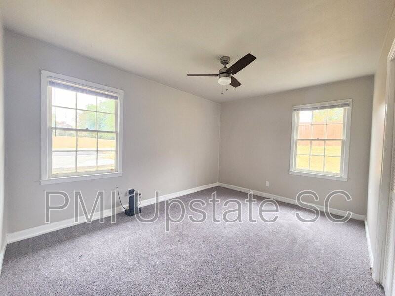 103A Looneybrook Dr - Photo 7 of 10