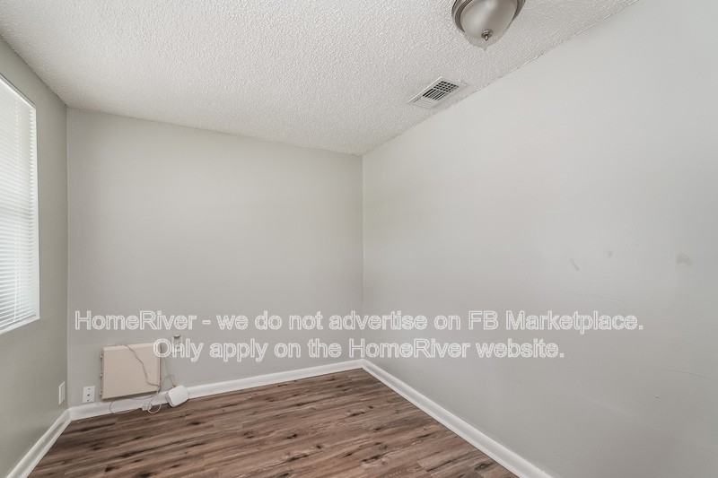 3011 Star St - Photo 4 of 21