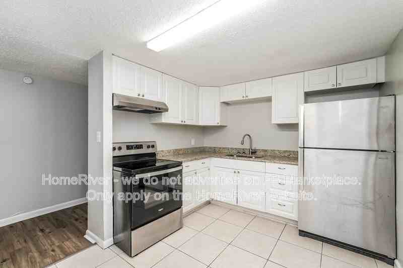 3011 Star St - Photo 6 of 21