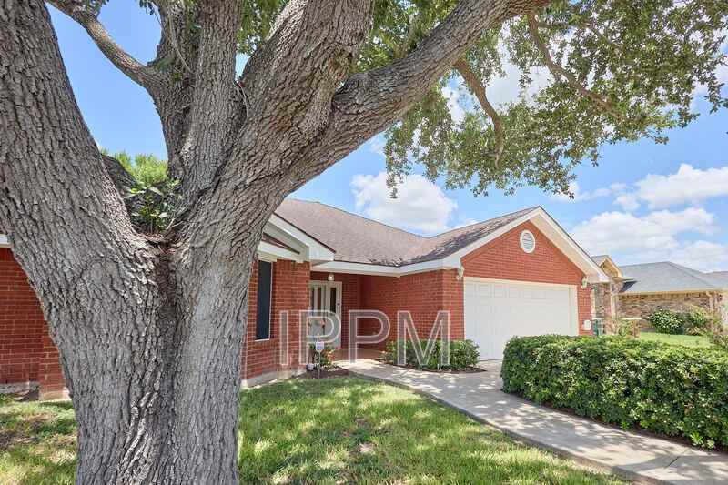 2609 Thomas Ln - Photo 2 of 34