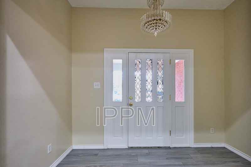 2609 Thomas Ln - Photo 6 of 34