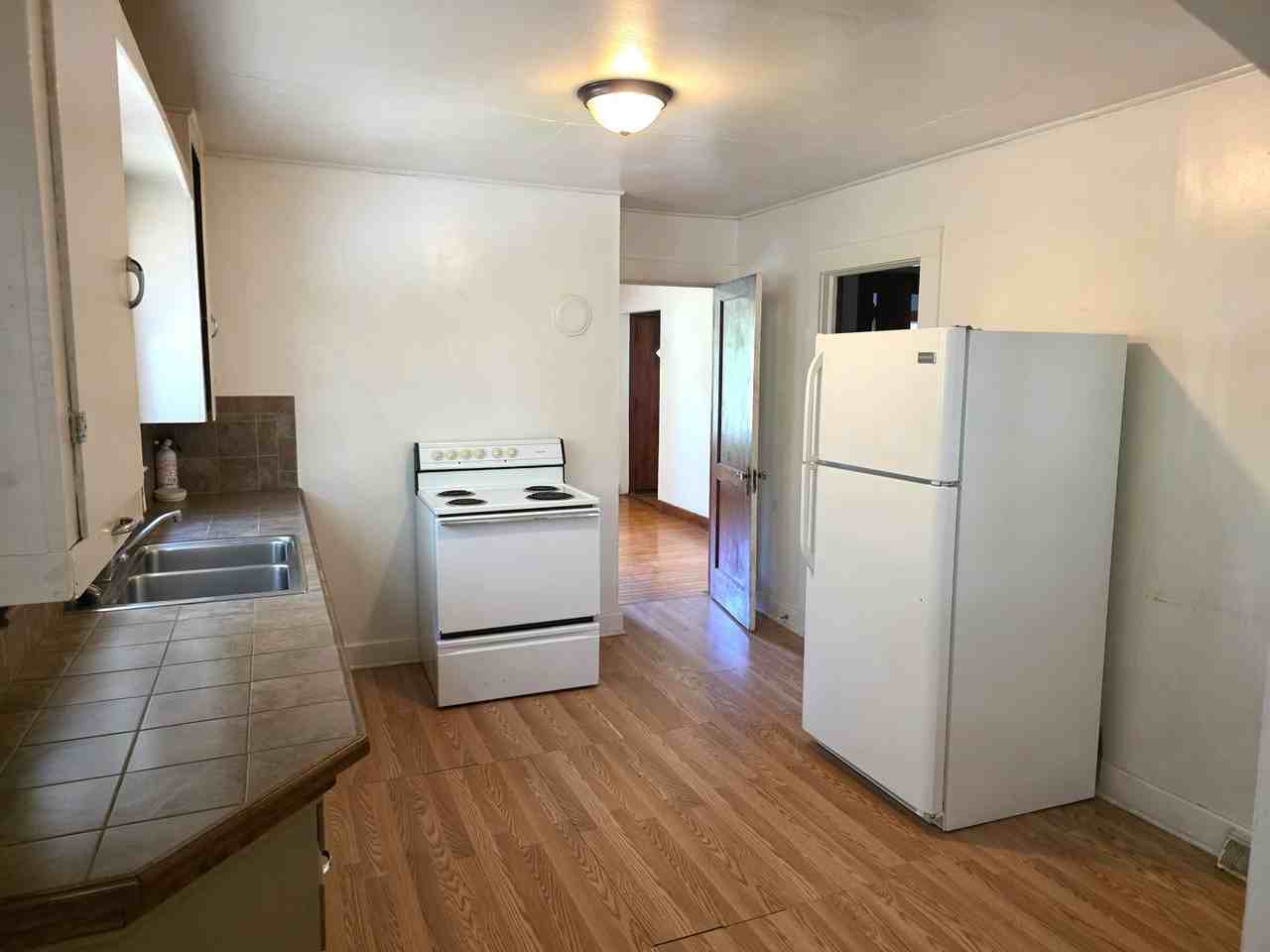 2560 S Main St - Photo 6 of 15