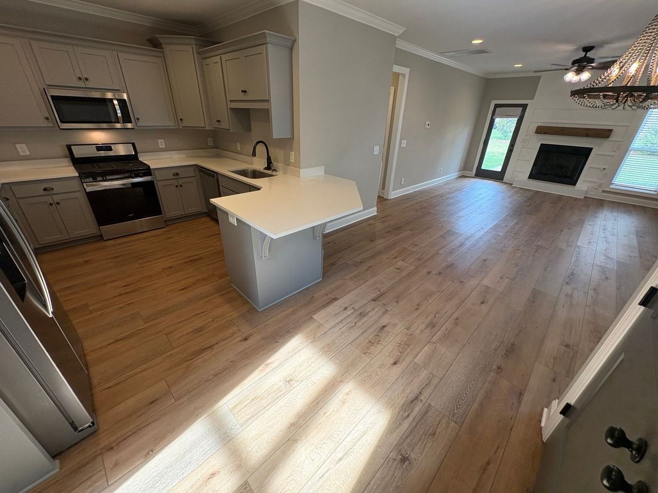 415 Maple Hill Rd - Photo 4 of 16
