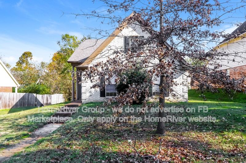 1290 Whitten Rd - Photo 2 of 22