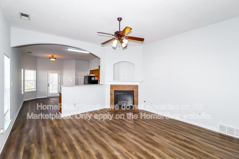 1290 Whitten Rd - Photo 3 of 22