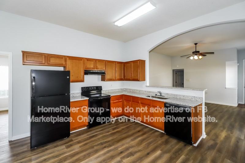 1290 Whitten Rd - Photo 7 of 22