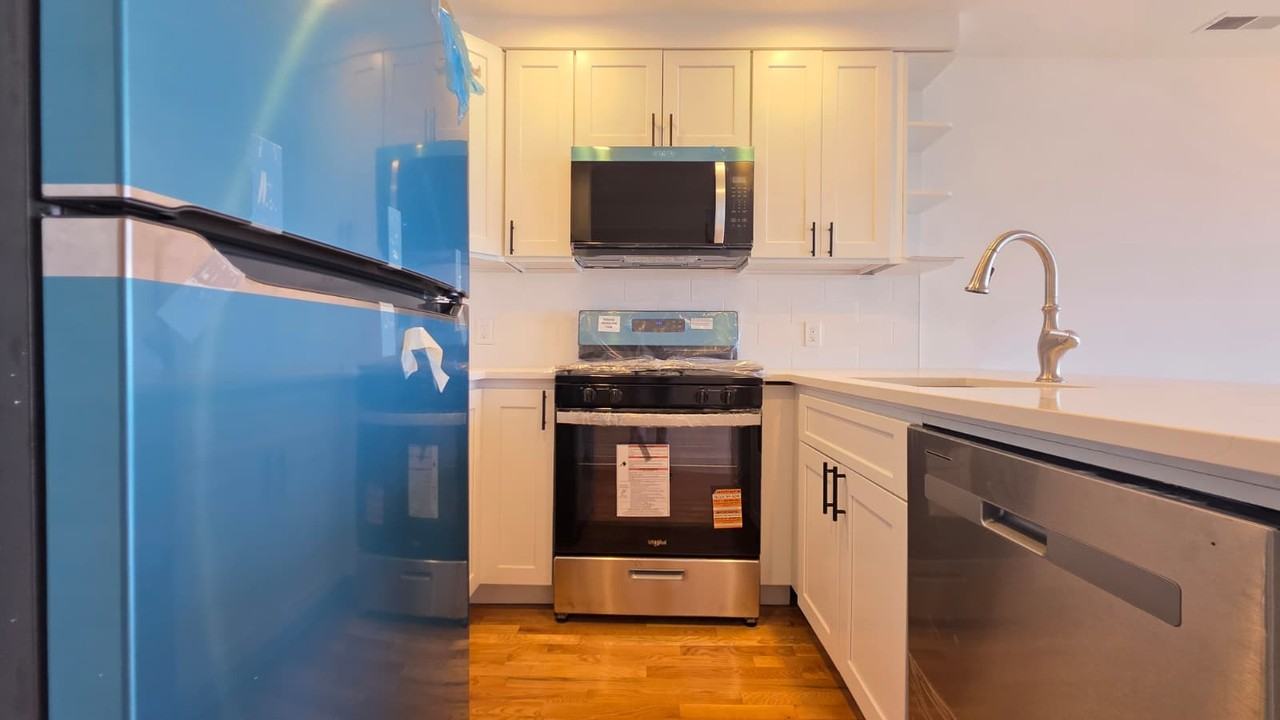 52 Patricia Lane #411 - Photo 3 of 17