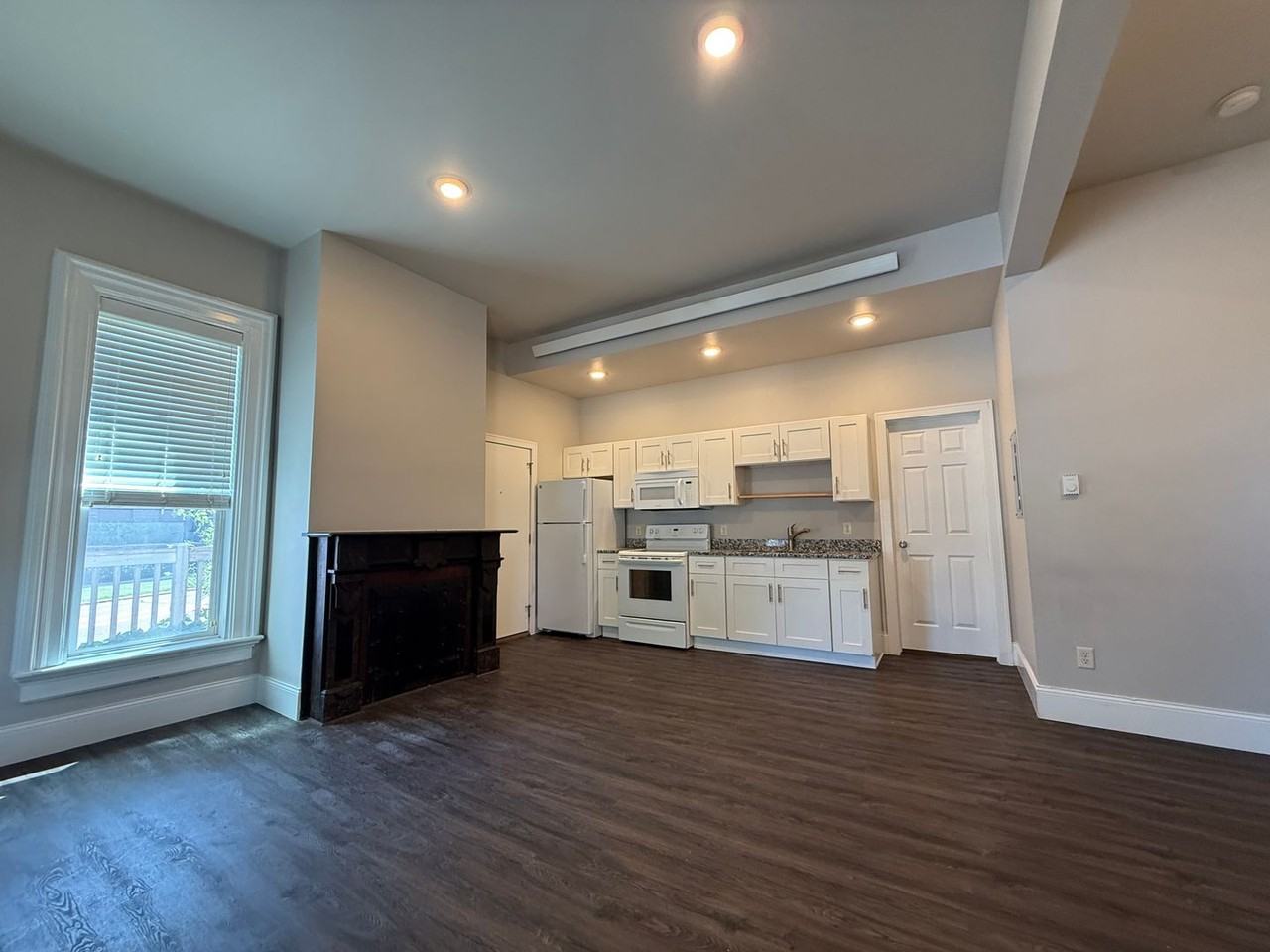 201 N. Spring Ave. - Photo 4 of 18