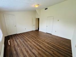 featured image of 355 Wakeman Ct