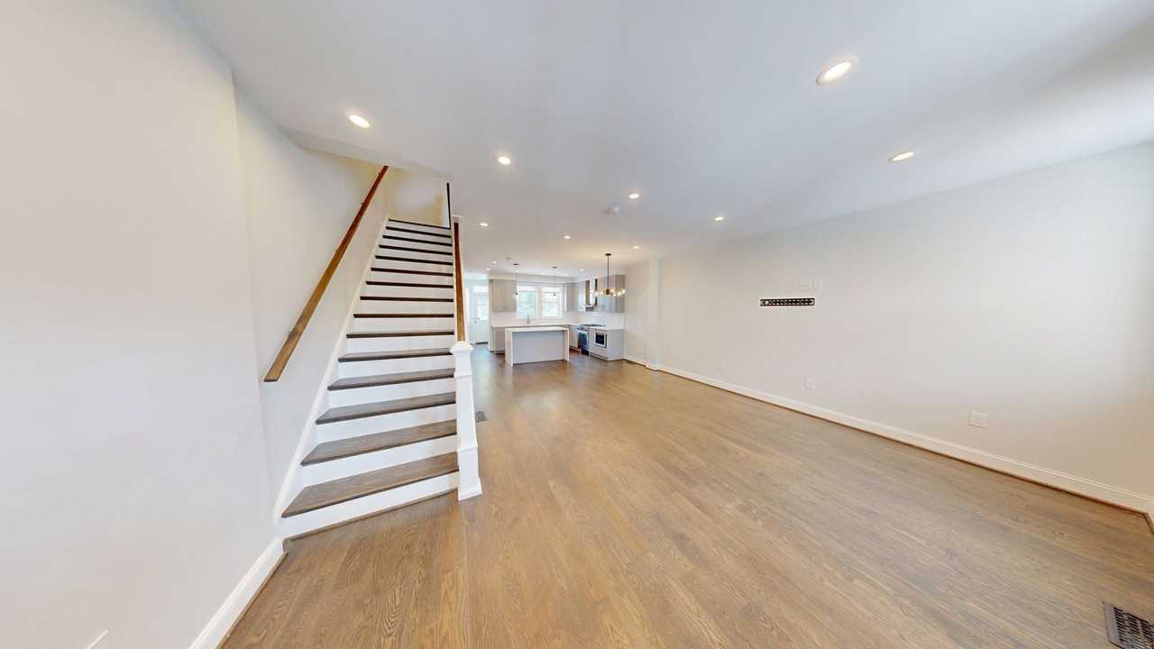 4023 New Hampshire Ave Nw - Photo 3 of 28