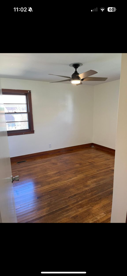 502 Grace Street South - Photo 7 of 10