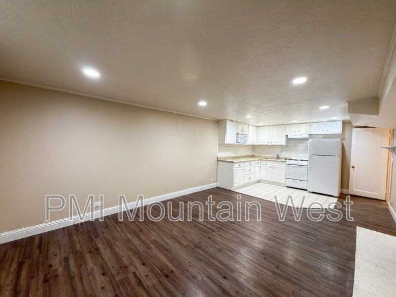 282 E.N. - Photo 5 of 16