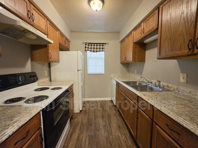 6288 Hamilton Bridge Rd #104 - Photo 5 of 11