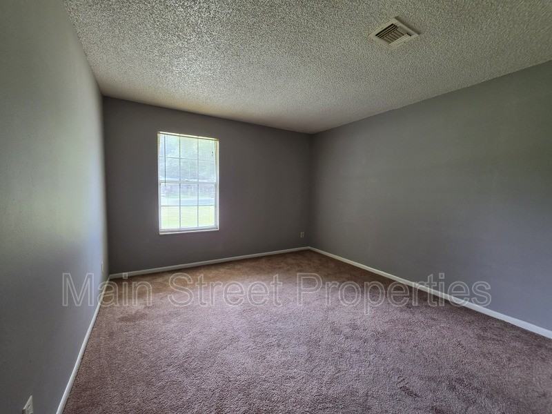 6288 Hamilton Bridge Rd #104 - Photo 6 of 11
