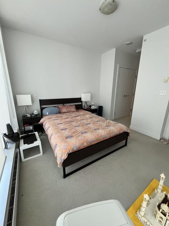 4700 Kingsway - Photo 2 of 6